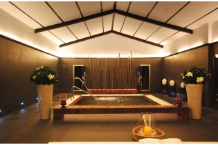 Photo : Spas à débordement