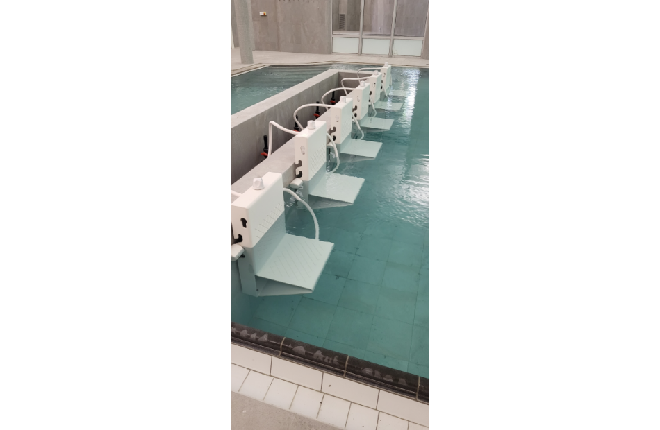 Photo n°4 : CUSTOM-MADE PVC FURNITURE